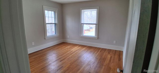 160 Chippewa Road, Pontiac, MI 48341