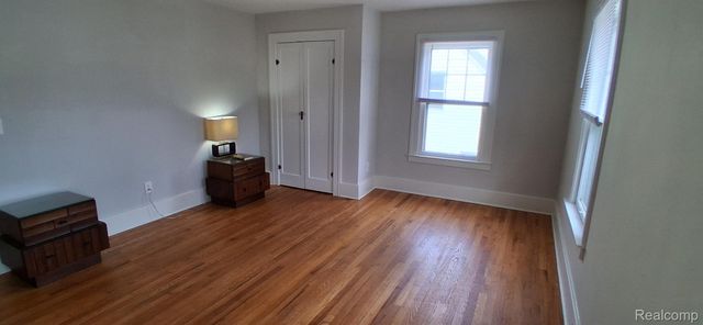 160 Chippewa Road, Pontiac, MI 48341