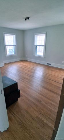 160 Chippewa Road, Pontiac, MI 48341