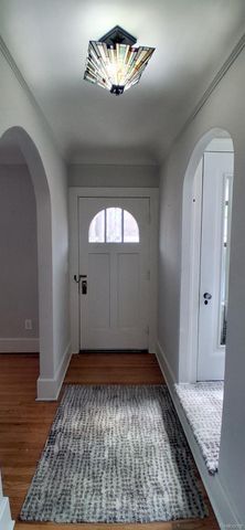 160 Chippewa Road, Pontiac, MI 48341