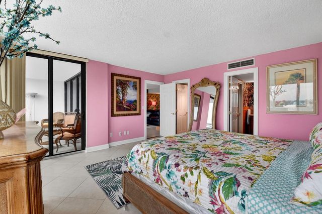 3589 S Ocean Boulevard 609, South Palm Beach, FL 33480
