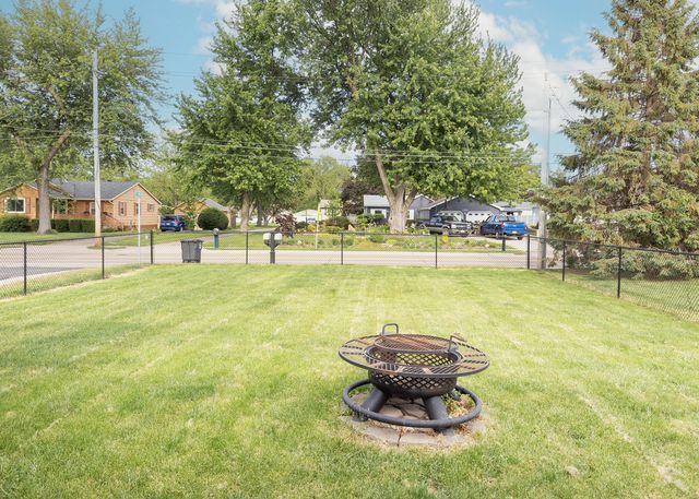 1301 53rd Street, Moline, IL 61265
