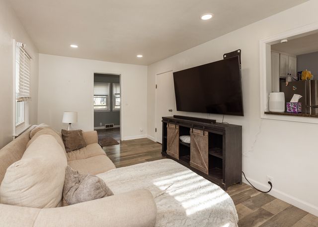 1301 53rd Street, Moline, IL 61265