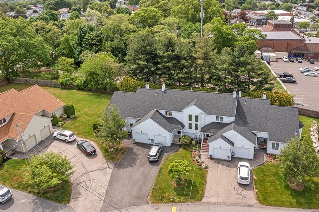 90 Nipmuc Trail A, North Providence, RI 02904