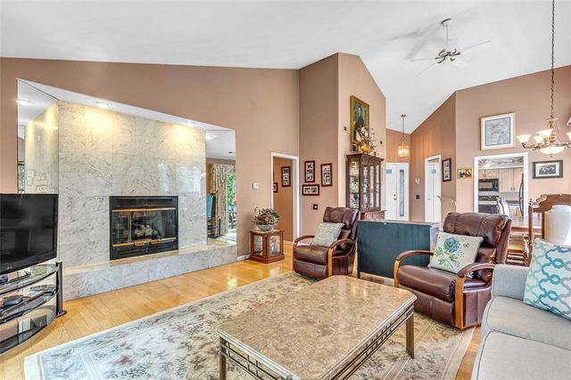 90 Nipmuc Trail A, North Providence, RI 02904