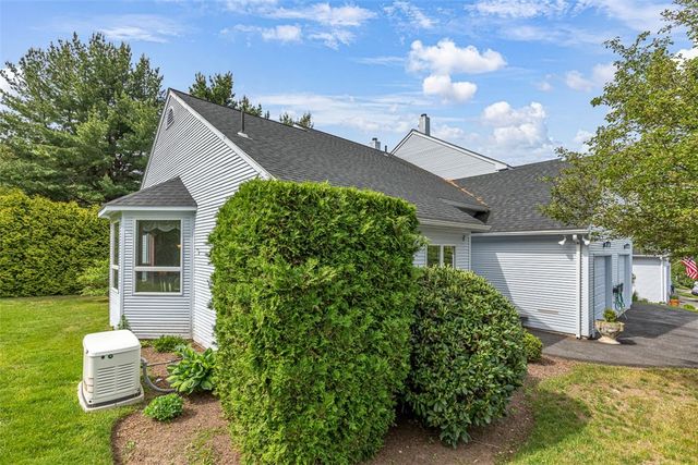 90 Nipmuc Trail A, North Providence, RI 02904