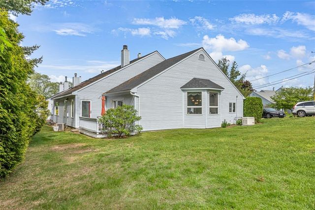 90 Nipmuc Trail A, North Providence, RI 02904