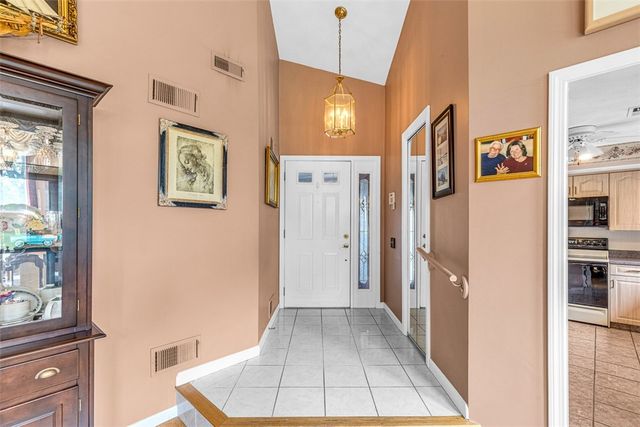 90 Nipmuc Trail A, North Providence, RI 02904