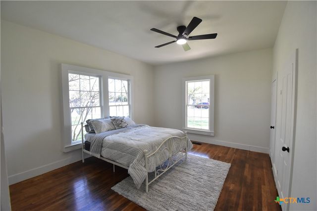 1001 N Penelope Street, Belton, TX 76513