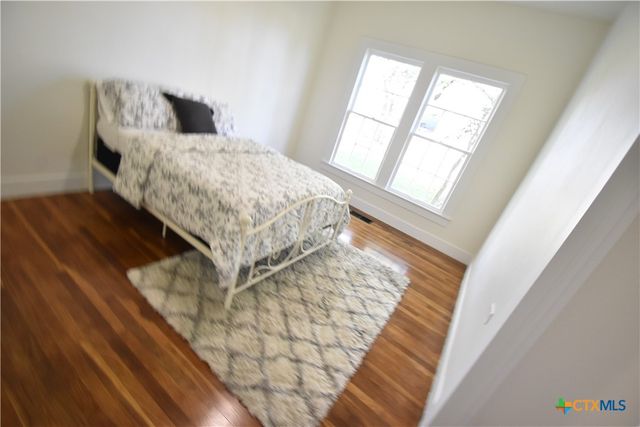 1001 N Penelope Street, Belton, TX 76513