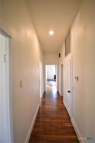 1001 N Penelope Street, Belton, TX 76513