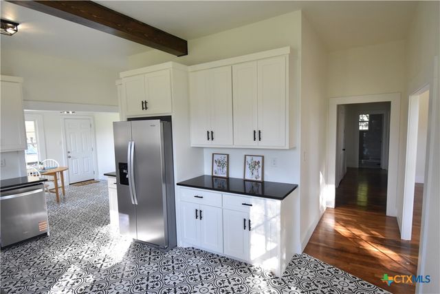 1001 N Penelope Street, Belton, TX 76513