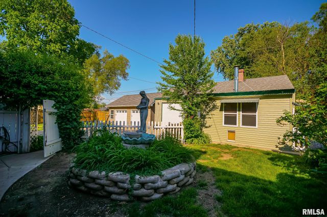 1200 N ELMWOOD Avenue, Peoria, IL 61606
