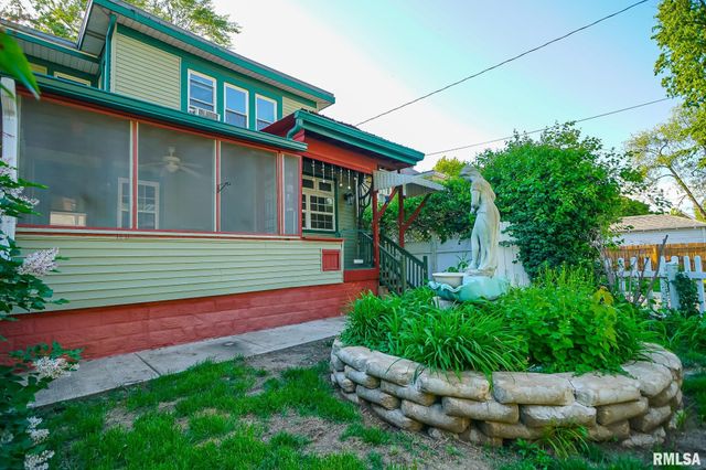1200 N ELMWOOD Avenue, Peoria, IL 61606