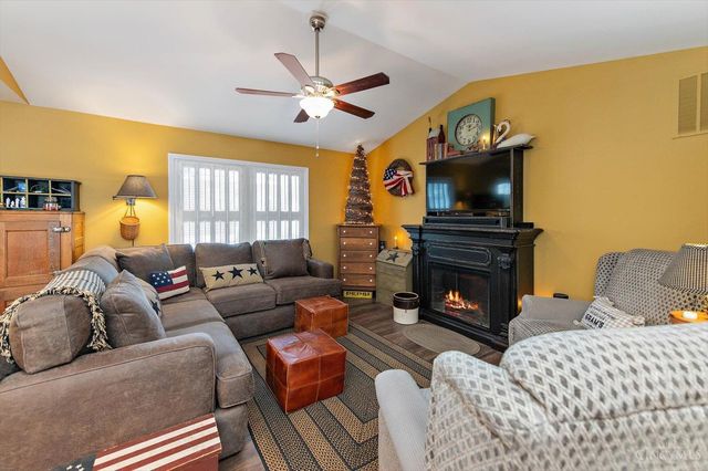 84 W Mill Street, Springboro, OH 45066