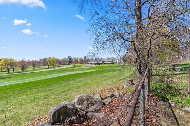 141 Westview Rd, Lowell, MA 01851