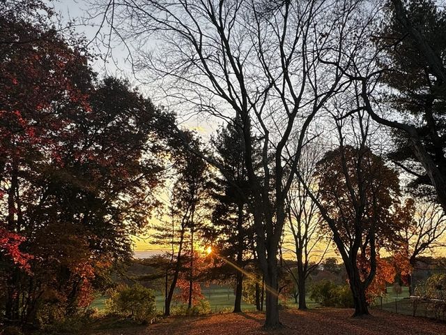 141 Westview Rd, Lowell, MA 01851