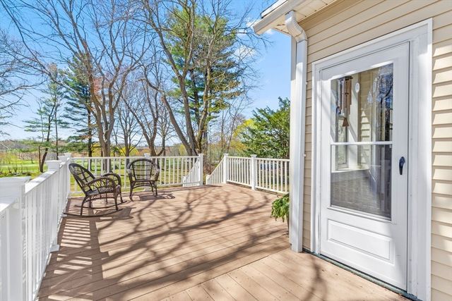 141 Westview Rd, Lowell, MA 01851