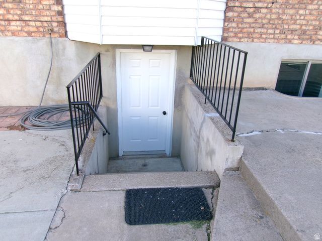 5158 S 3550 W, Roy, UT 84067