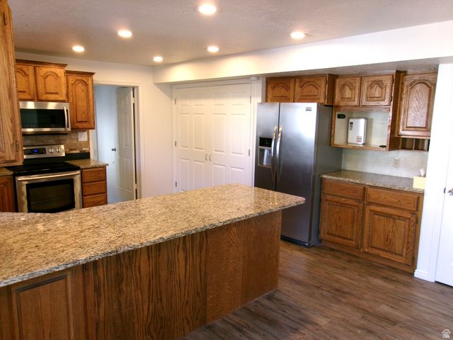 5158 S 3550 W, Roy, UT 84067