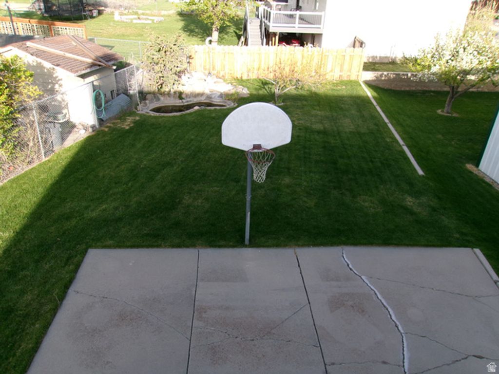 Image 25 of property listing at 5158 S 3550 W, Roy, UT 84067