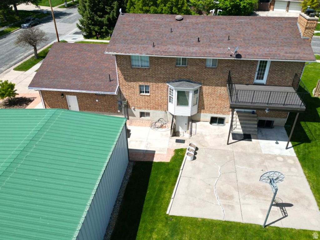 Image 48 of property listing at 5158 S 3550 W, Roy, UT 84067