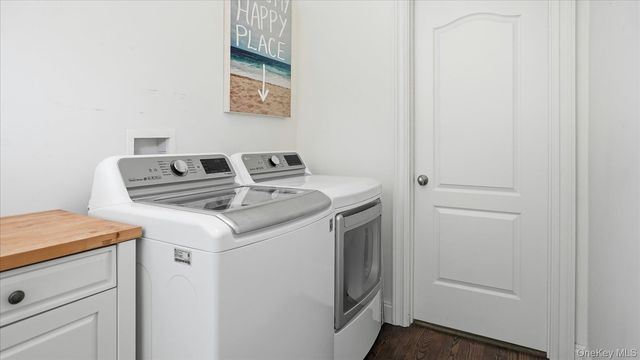 27 Jeffrey Lane, Westhampton Beach, NY 11978