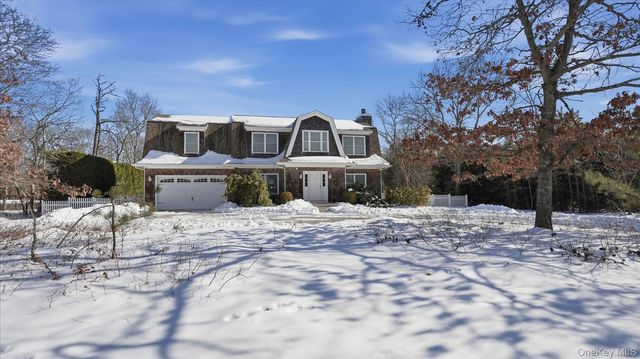 27 Jeffrey Lane, Westhampton Beach, NY 11978