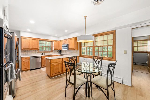 2745 N 117th PLACE, Wauwatosa, WI 53222