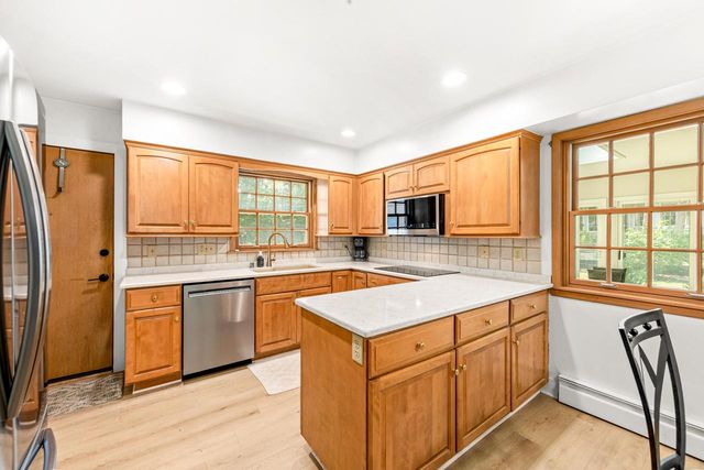 2745 N 117th PLACE, Wauwatosa, WI 53222