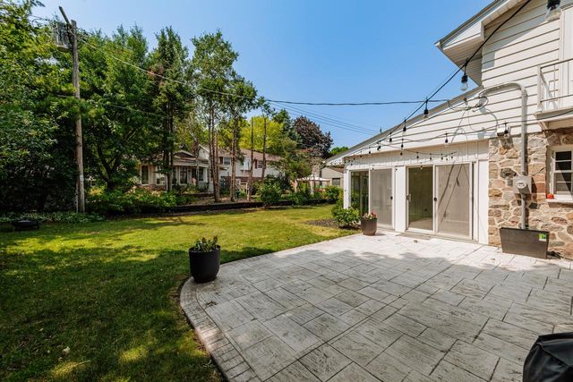 2745 N 117th PLACE, Wauwatosa, WI 53222