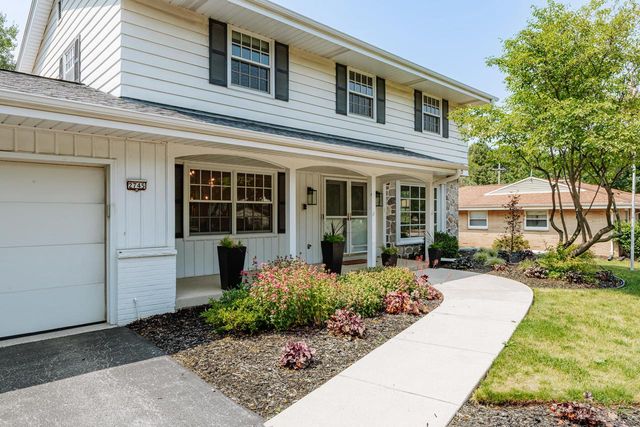 2745 N 117th PLACE, Wauwatosa, WI 53222