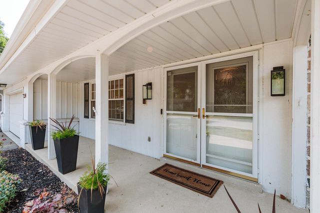 2745 N 117th PLACE, Wauwatosa, WI 53222
