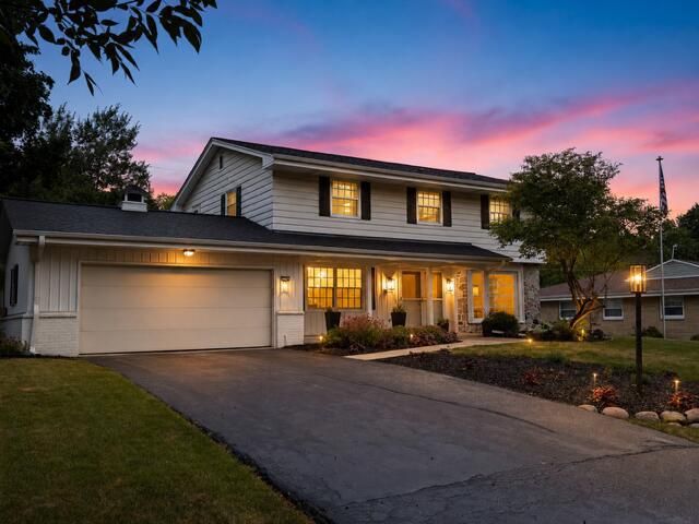 2745 N 117th PLACE, Wauwatosa, WI 53222