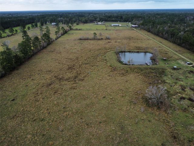 25202 Highway 105, Sour Lake, TX 77659