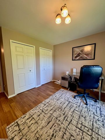 15330 Pebble Pointe Court, Clinton Township, MI 48038