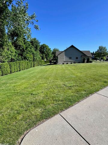 15330 Pebble Pointe Court, Clinton Township, MI 48038