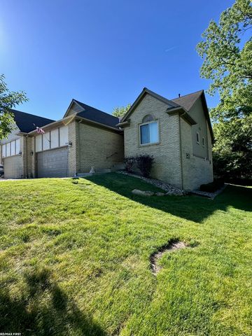 15330 Pebble Pointe Court, Clinton Township, MI 48038