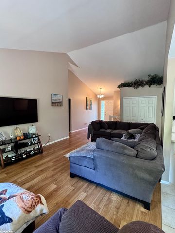 15330 Pebble Pointe Court, Clinton Township, MI 48038