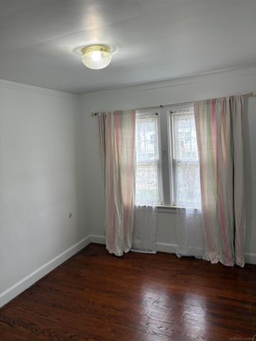 15638 Evergreen Avenue, Eastpointe, MI 48021