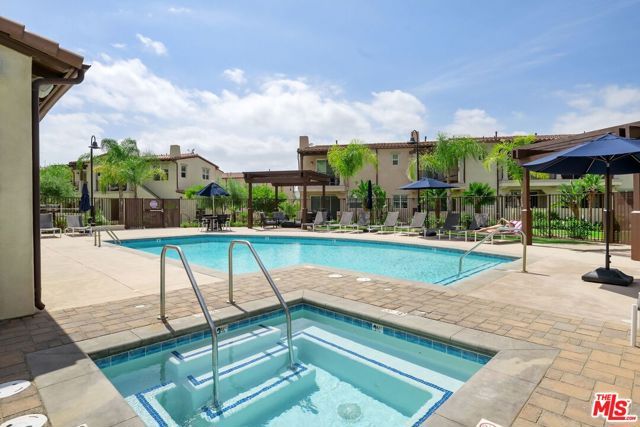 4378 Paxton Place, Calabasas, CA 91302