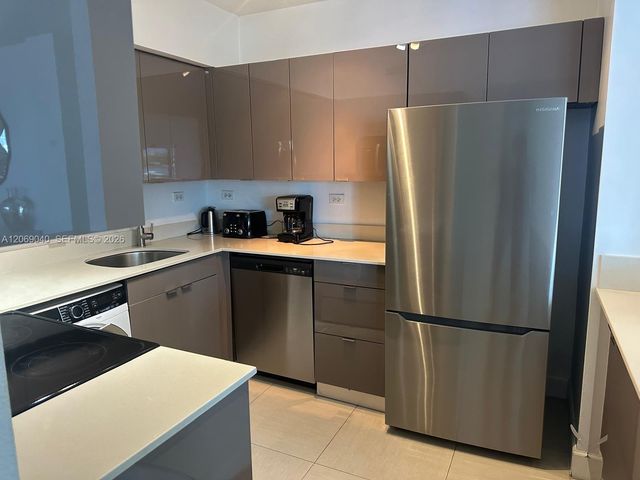 1500 Bay Road 1528S, Miami Beach, FL 33139