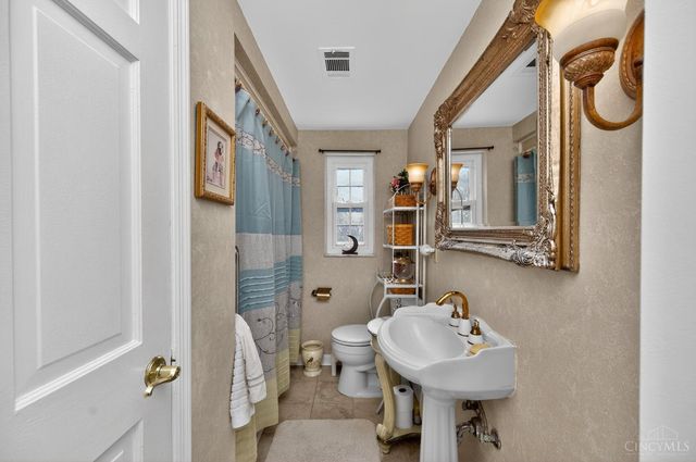 5183 Cleves Warsaw, Delhi Twp, OH 45238