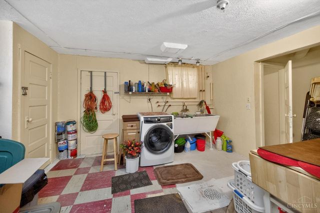 5183 Cleves Warsaw, Delhi Twp, OH 45238