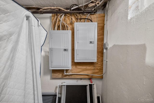 5183 Cleves Warsaw, Delhi Twp, OH 45238