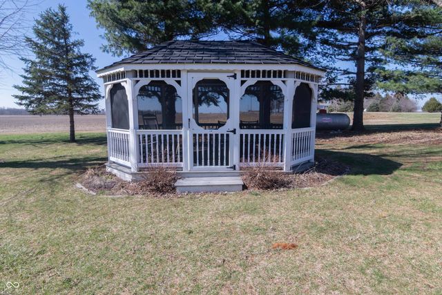 9025 W 500 S, Jamestown, IN 46147