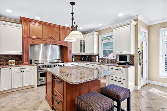 3414 Manchester Road, Wantagh, NY 11793