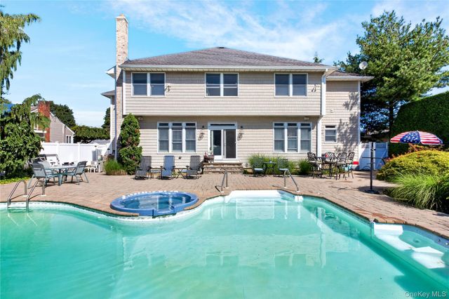 3414 Manchester Road, Wantagh, NY 11793