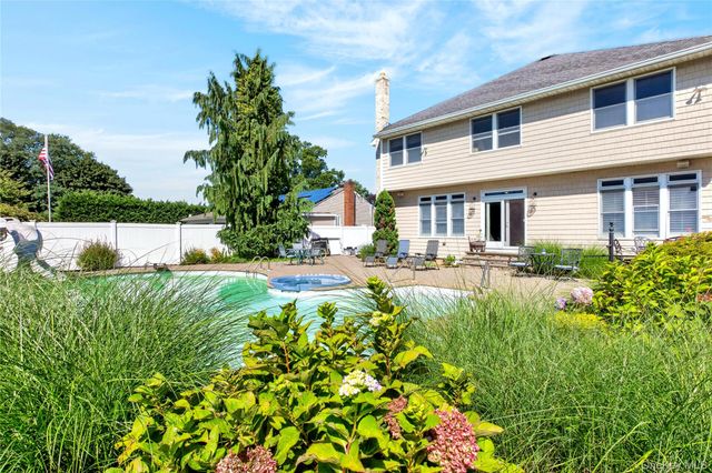3414 Manchester Road, Wantagh, NY 11793