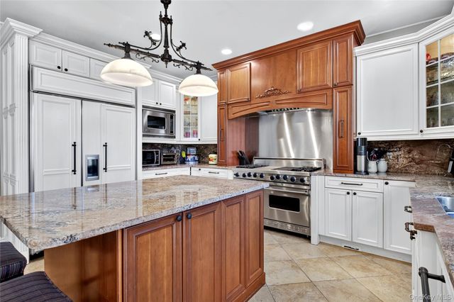 3414 Manchester Road, Wantagh, NY 11793